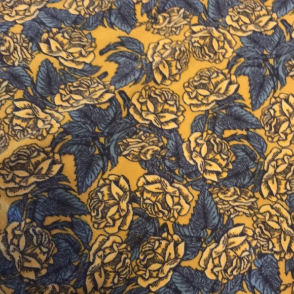 LuLaRoe Leggings - Picture 2 of 2